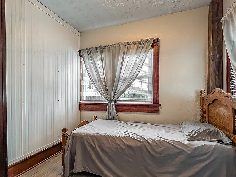 1268 Pondview Ave #A — Photo 11