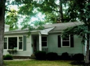 26724 E Oviatt Rd #R, Bay Village, OH 44140