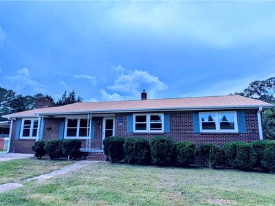 125 Chastain Rd, Central, SC, 29630