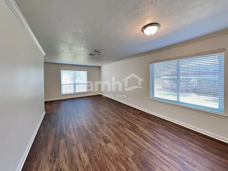 7007 Durango Dr — Photo 6