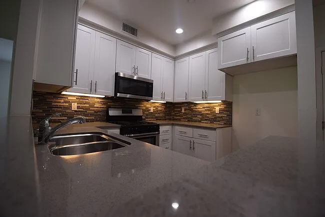 7851 Ventura Canyon Avenue — Photo 9