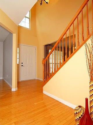 4th image of 318 Woodlawn Terrace Ct