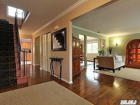 2nd image of 184 Garden Pl