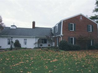 1336 Stratford Dr, Piqua, OH 45356