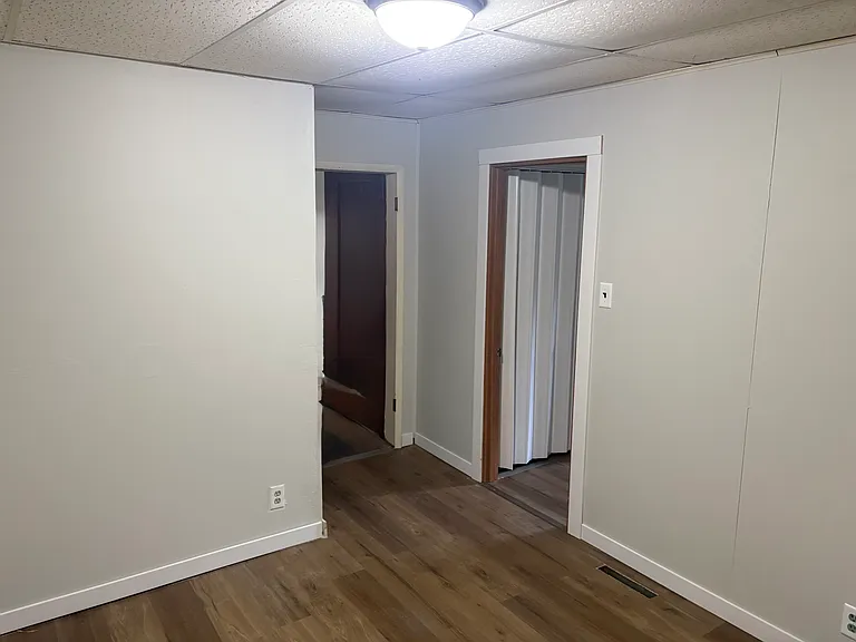 875 Union St — Photo 13