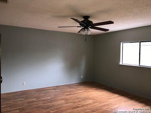 3rd image of 8307 Laurel Bnd