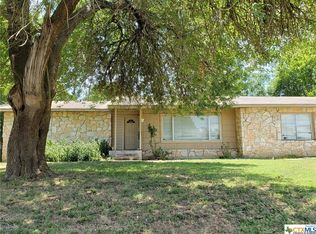 1332 Chestnut St, San Marcos, TX 78666