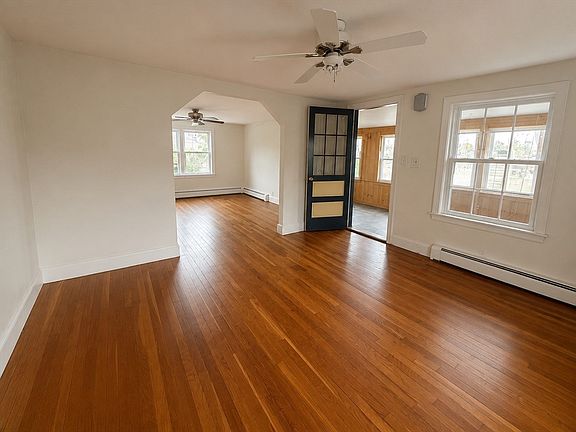2nd image of 6 Jersey Ln