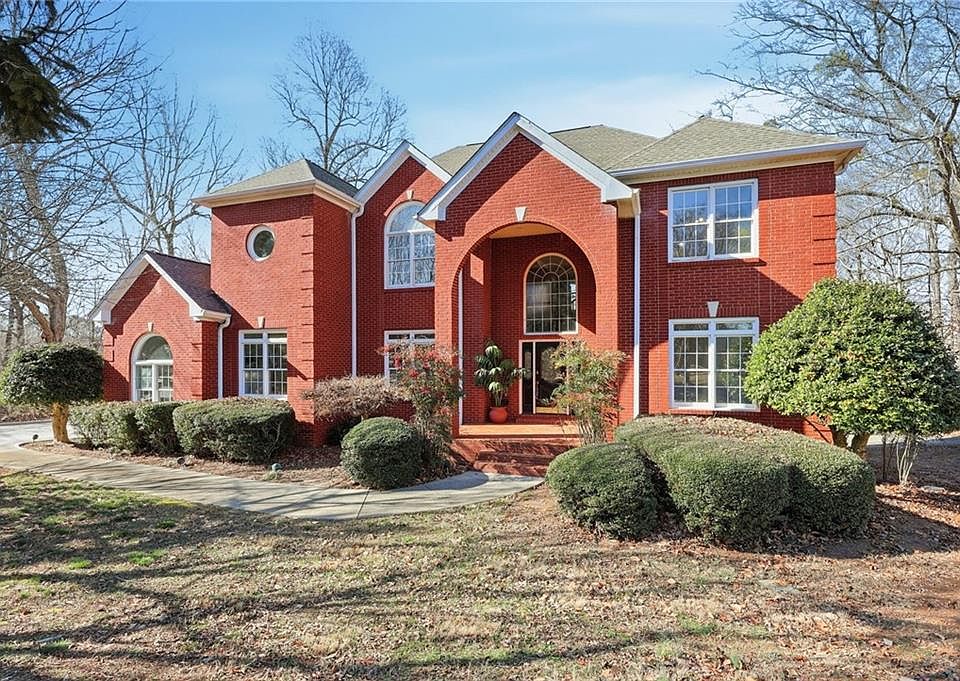 1st image of 2857 Bridgeview Dr