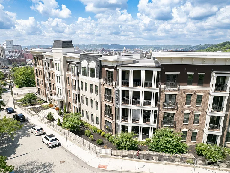 Adams Edge Apartments — Photo 63