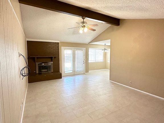 2nd image of 409 N Bentwood Dr