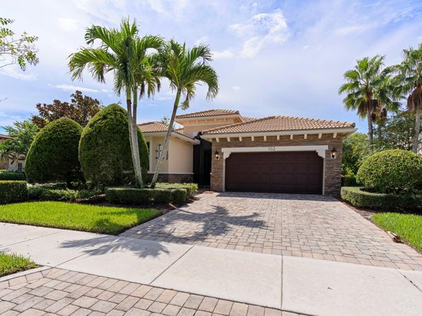 102 Crab Cay Way
