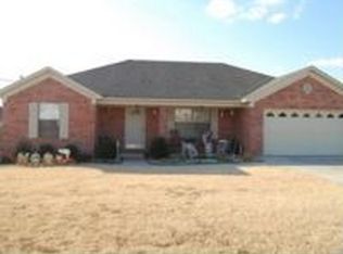 912 April Ln, Beebe, AR 72012