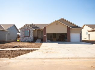 2544 New Spring Ct, Derby, KS 67037
