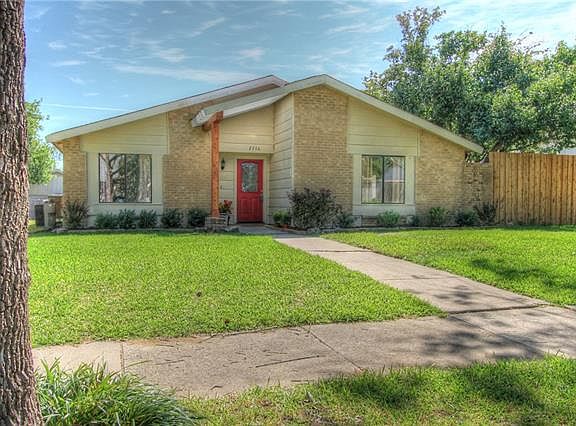 2nd image of 2716 Charter Oak Dr