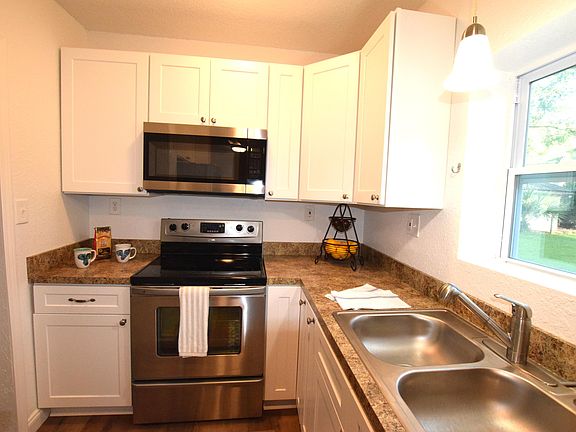 3rd image of 4625 Irvington Ave