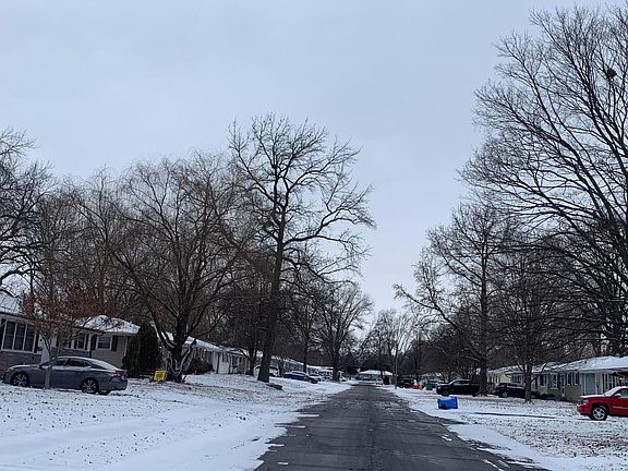 5th image of 105 Sally Dr