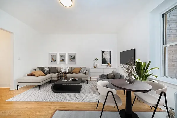 Living room, photo 1