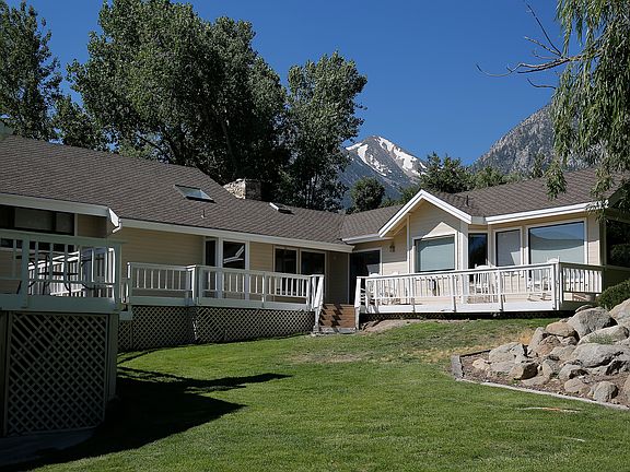 2nd image of 1005 Lakeside Dr