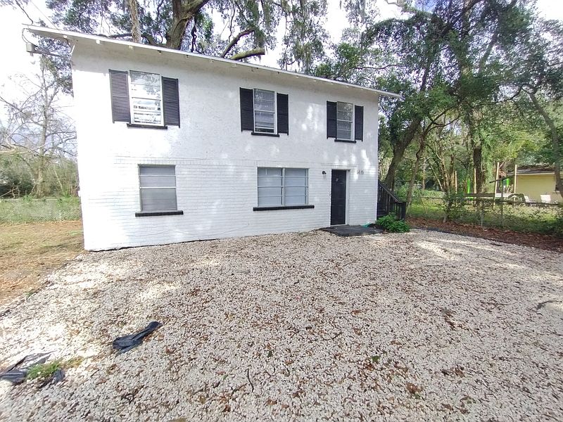 1st image of 1415 Lila St #1