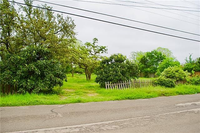 1st image of 212 S Mustang Ave