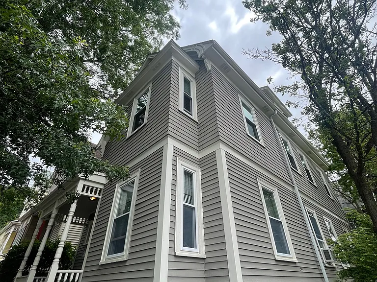 33 Belmont St #3 — Photo 1