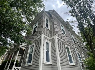 33 Belmont St #3, Somerville, MA 02143