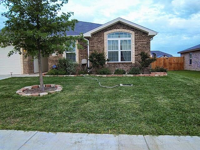 1st image of 1303 Dixon Cir
