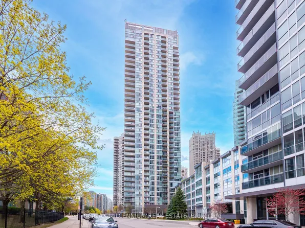 225 Webb Dr #2604, Mississauga, ON L5B 4P2