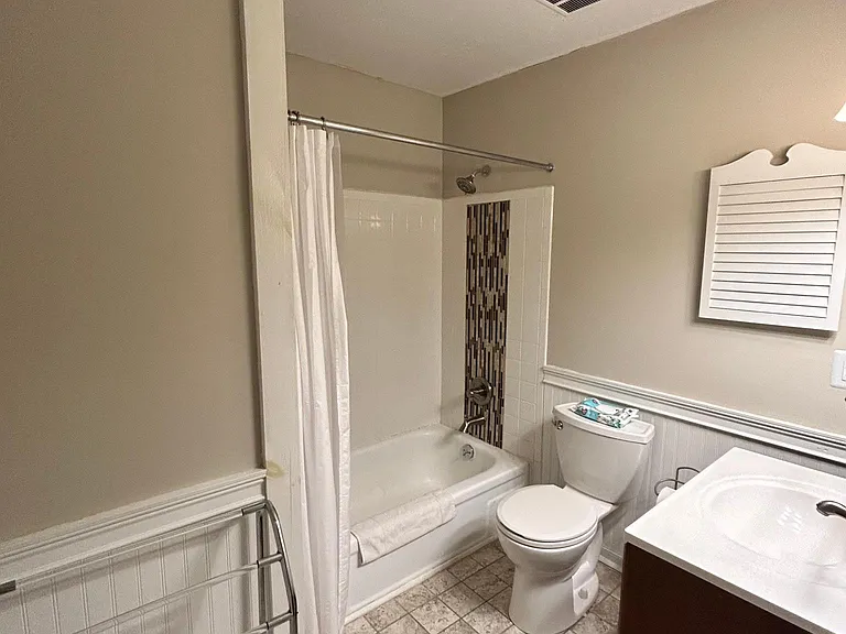 3233 Lake Road Cir — Photo 18