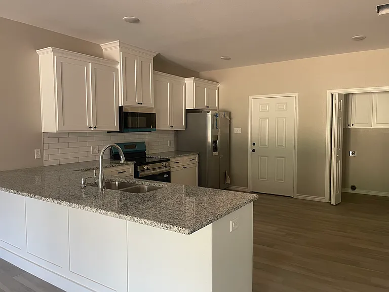 1-14527 County Road 1227 #1 — Photo 4