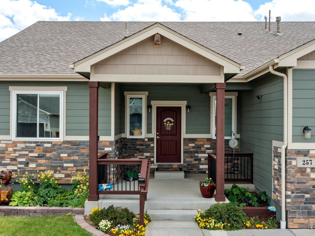 257 Hillspire Dr