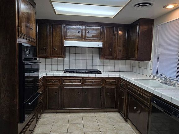 3rd image of 7617 Quailwood Dr APT C