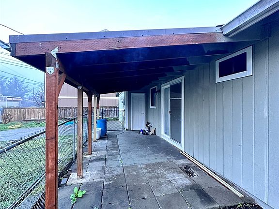 5th image of 4318 4320 Warner Street
