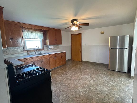 5th image of 20 Keever Ave #1