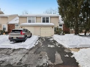 116 Harrow Dr, Somerset, NJ