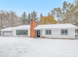 1510 Millbrook St SE, Grand Rapids, MI 49508