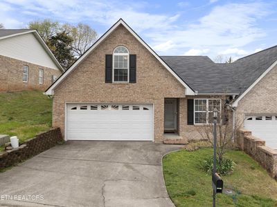 240 El Grande Ln, Lenoir City, TN, 37771