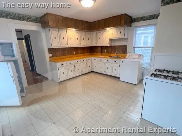 543 Broadway #2A, Somerville, MA 02145