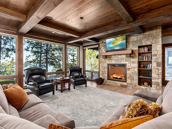 3rd image of 32187 Beargrass Ln