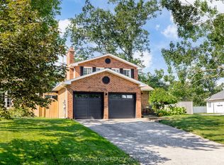 63 Oakridge Dr, Barrie, ON L4N5N6