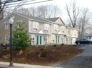 184 Huntington Tpke APT 1, Bridgeport, CT 06610