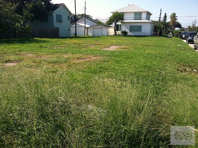 1st image of 2415 Mike Gaido Blvd
