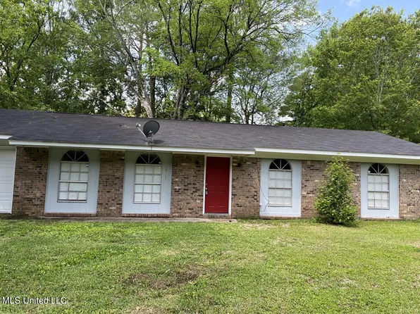 2915 Longwood Dr, Jackson, MS 39212