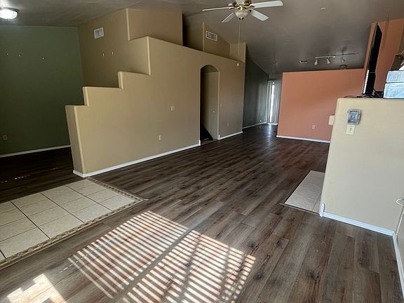 2nd image of 2878 N Mountain Creek Way