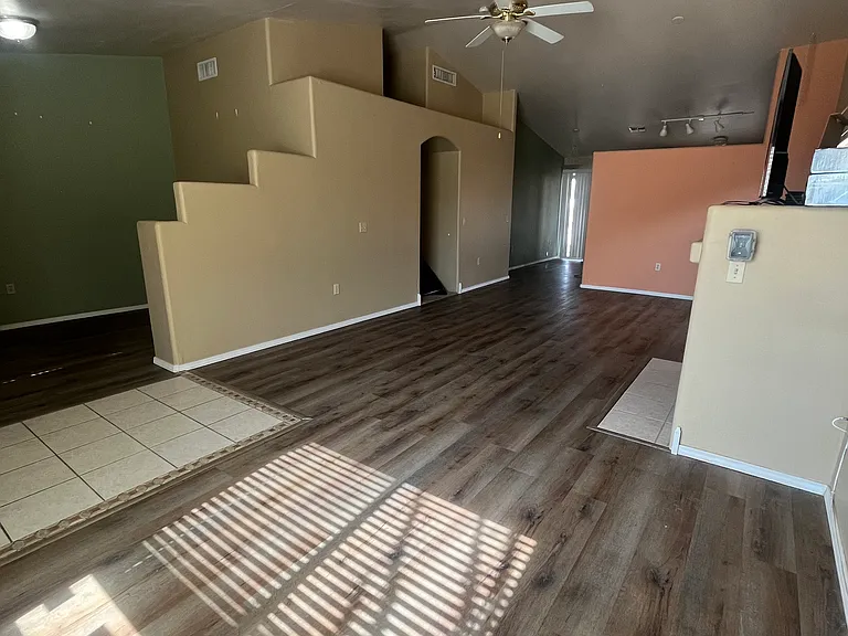 2878 N Mountain Creek Way — Photo 2