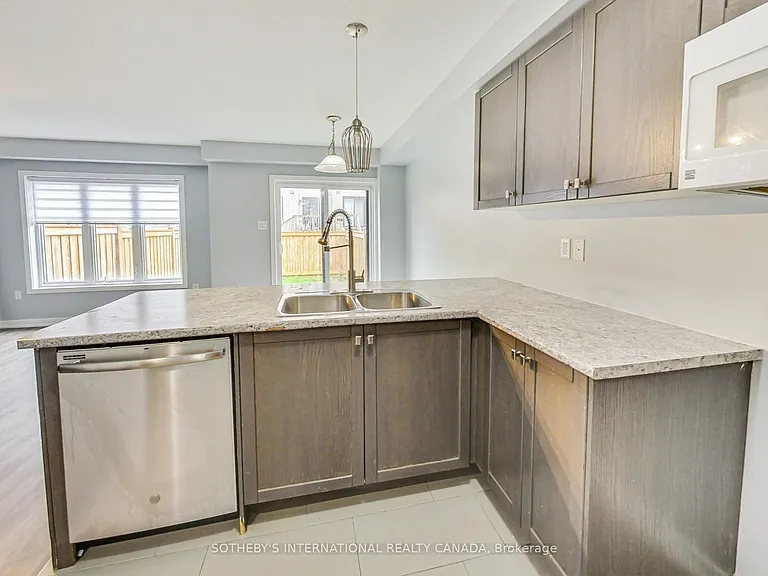 131 Pagebrook Cres — Photo 5