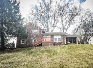 104 Hillcrest Dr, Bardstown, KY 40004