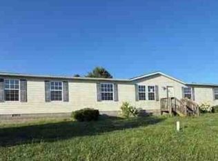 94 Holly St, Belington, WV 26250