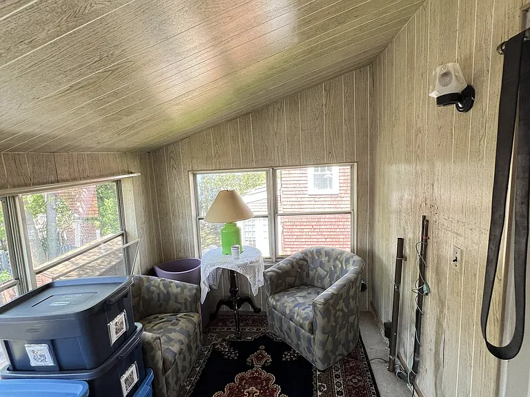 68 Winsor Ave — Photo 46